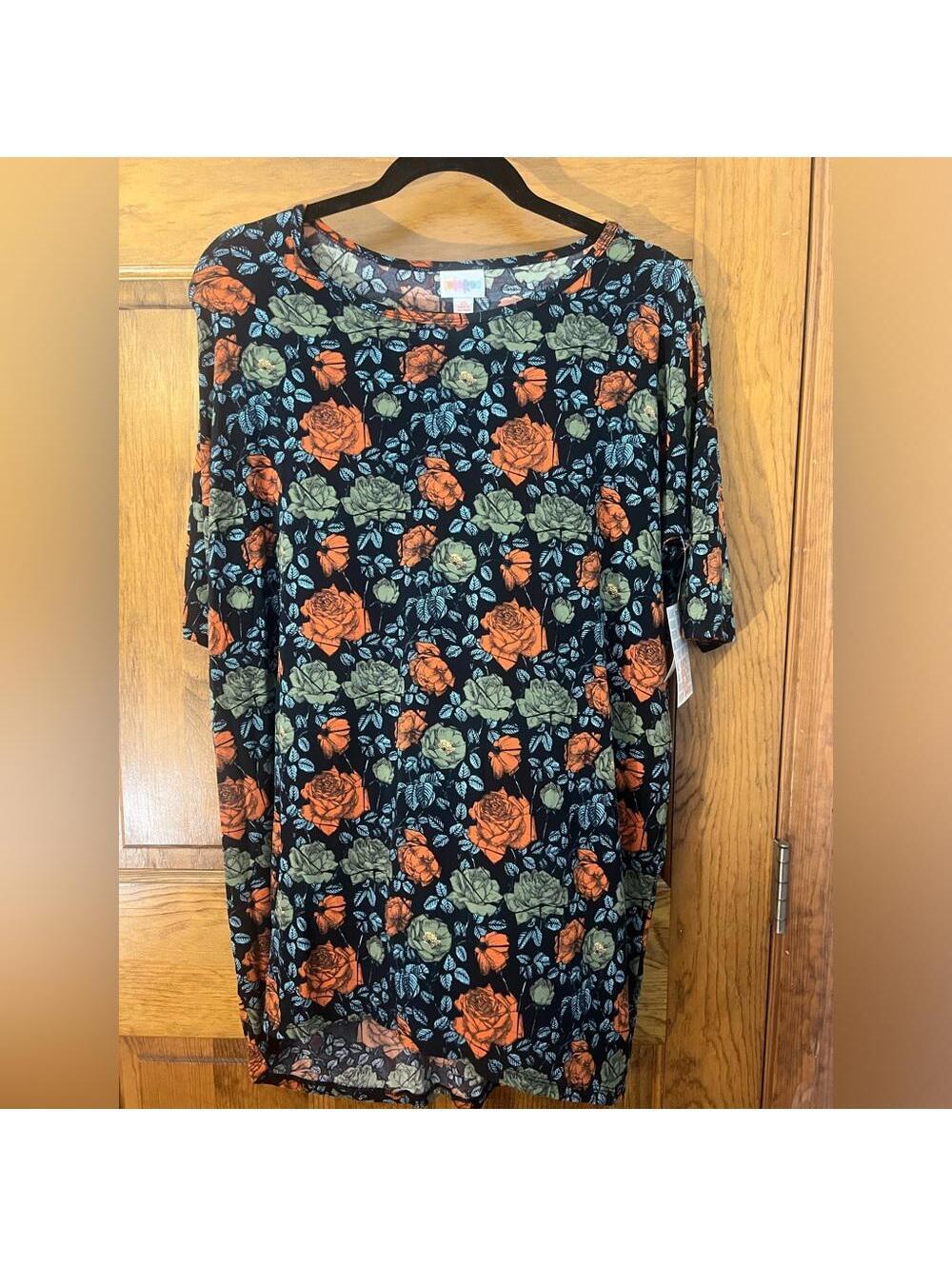 LuLaRoe Irma Tunic Top Shirt Fitted Sleeves High Low Loose Roses Floral XS NWT